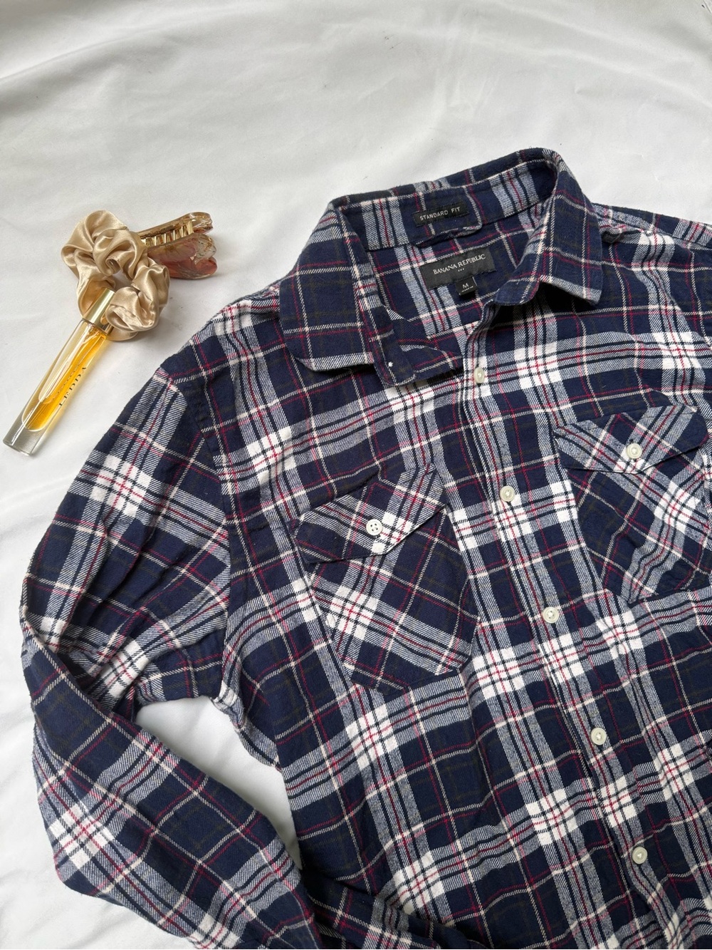 Banana Republic Men’s Medium Standard Fit Plaid Flannel Shirt – 100% Cotton.